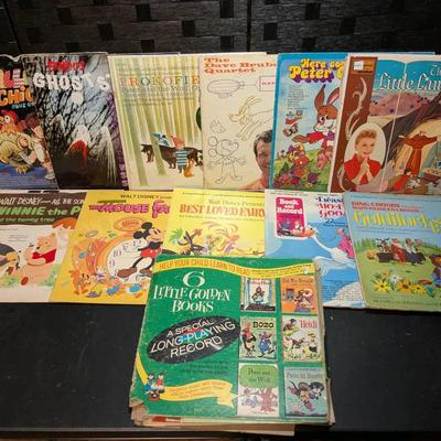 Children's Mix : The Little Lame Lamb, Goldilocks, Winnie The Pooh