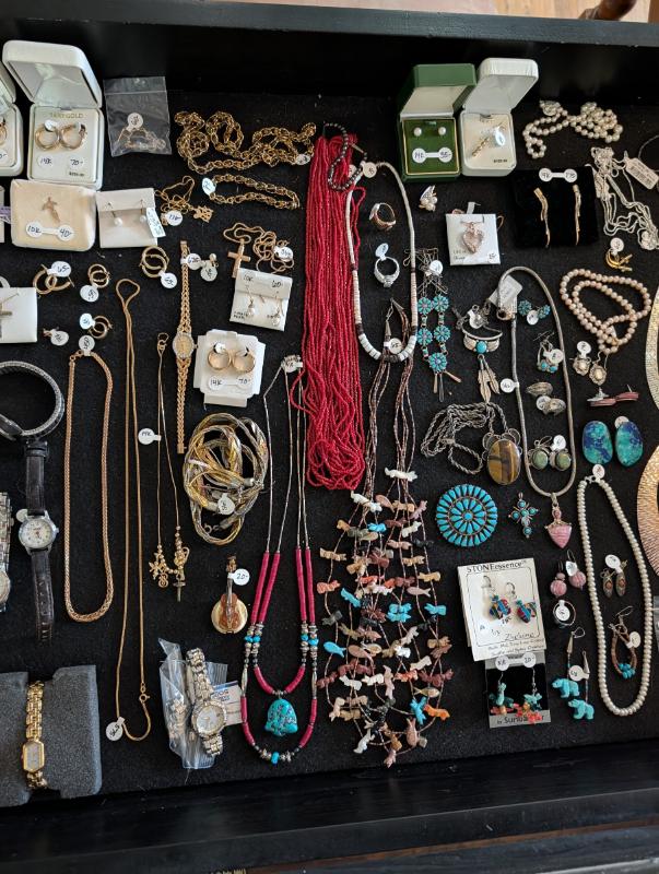 Sale Photo Thumbnail #2