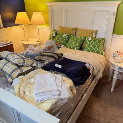 Sale Photo Thumbnail #159
