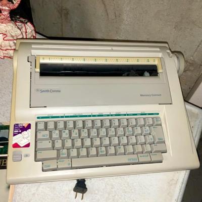 Smith Corona, Typewriter