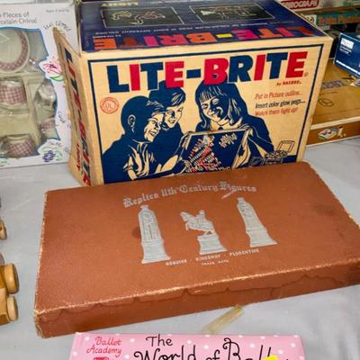 vintage games, vintage toys, vintage books, 