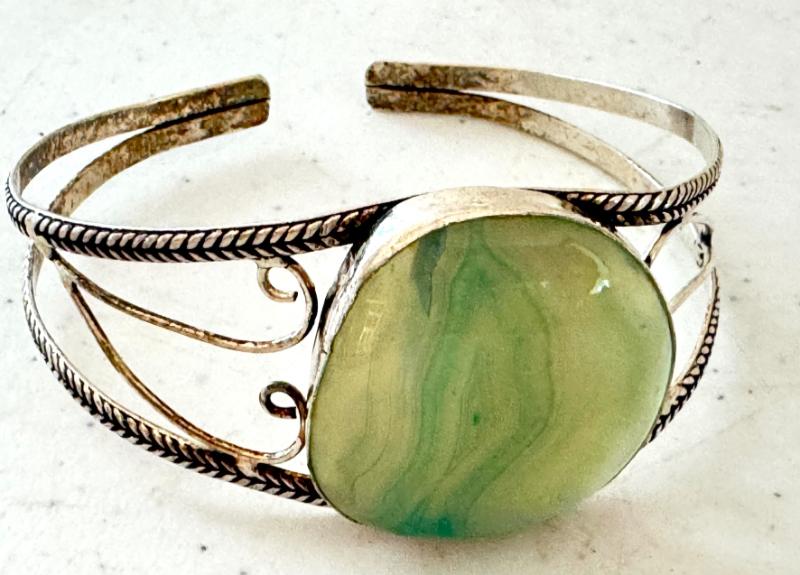 Sale Photo Thumbnail #4