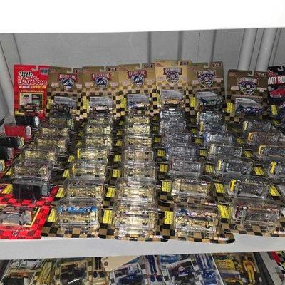 8506 • new!!! (55) die cast nascar cars
