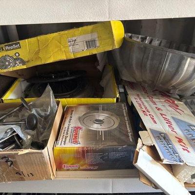 836 • miscellaneous engine parts