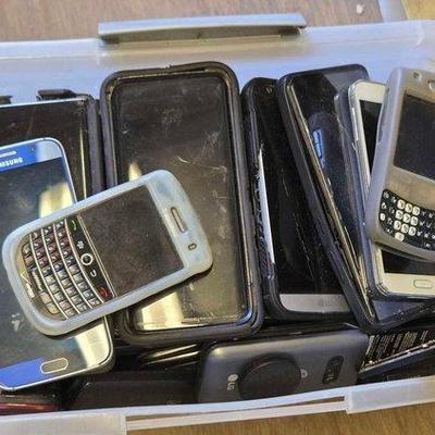 Sale Photo Thumbnail #179: 8076 • over (40) cellphones