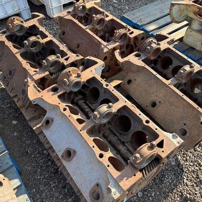 1018 • 4 engine blocks