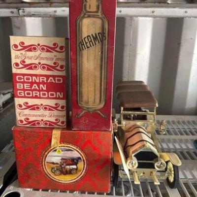 824 • 3 decanters and 1 thermos replacement filler no. 24f