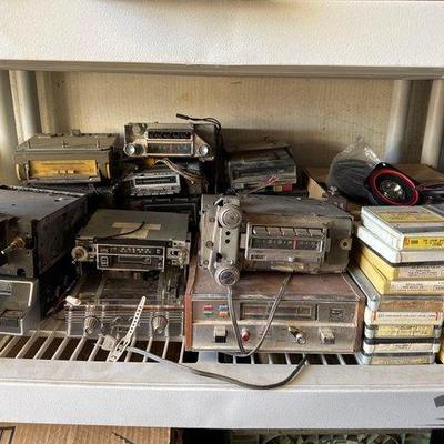 9536 • radios, 4 tracks and speakers