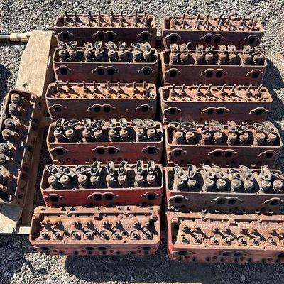 930 • 13 gm small block heads