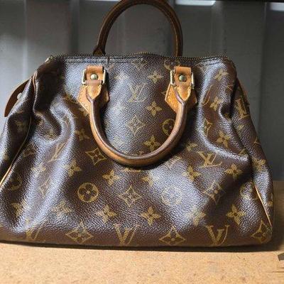 8422 • louis vuitton speedy monogram handbag