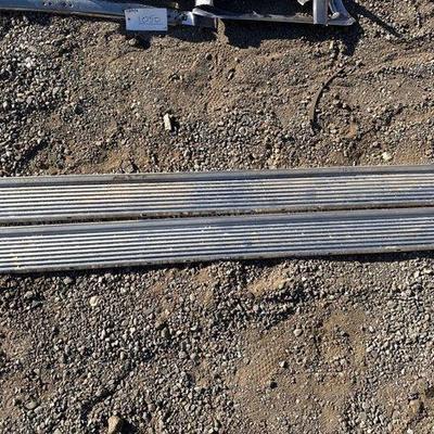 1052 • rocker panel trim