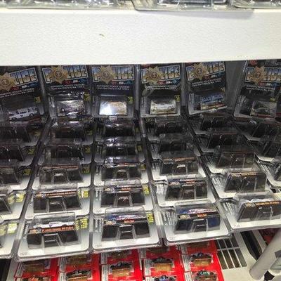 8536 • new!!! (34) racing champions police cruisers die cast cars