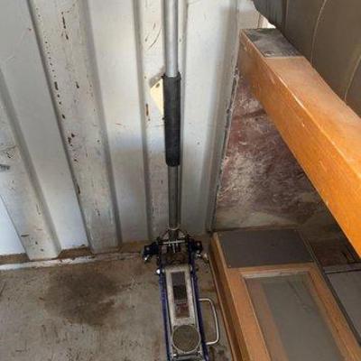 774 • pittsburgh racing 1.5 ton floor jack