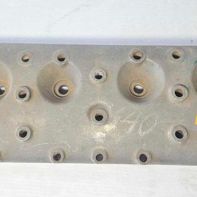 658 • aluminum cylinder head