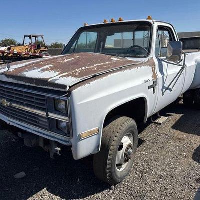 120 • 1983 chevrolet k30 pickup truck, vin # 1gchk34j3dj162030