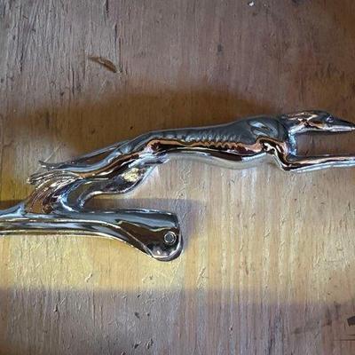1132 • ford greyhound hood emblem
