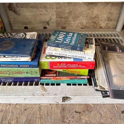 9516 • books
