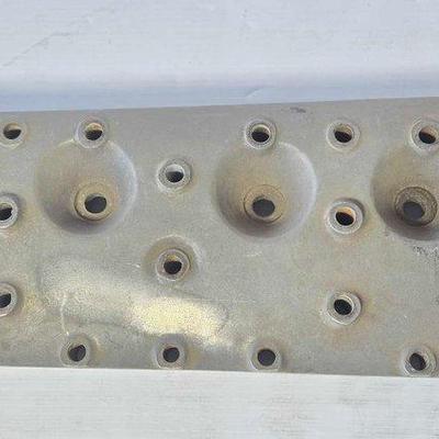 664 • aluminum cylinder head