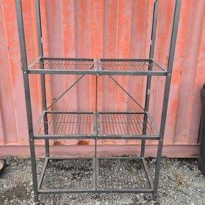 80008 • metal shelf rack on tires