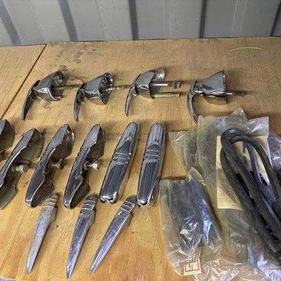 1140 • chrome bumper horns and chrome door handles