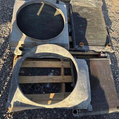 936 • 3 radiators and shroud