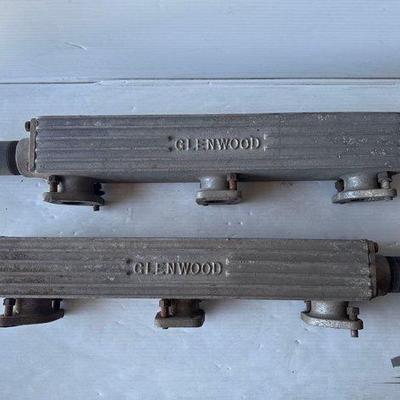576 • pair of glenwood marine exhaust manifolds