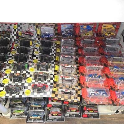 8556 • new!!! (42) racing champions nascar die cast cars