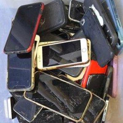 Sale Photo Thumbnail #167: 8046 • over (50) iphones