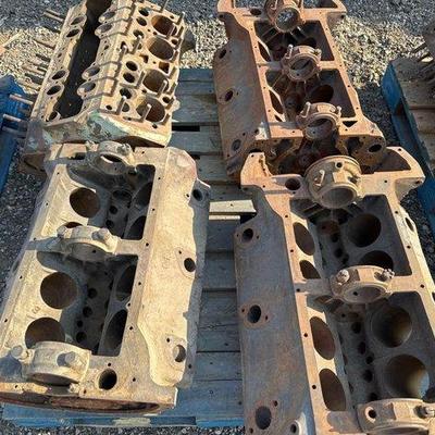 1020 • 4 engine blocks