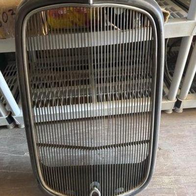 838 • vintage 1932 ford grille shell and insert