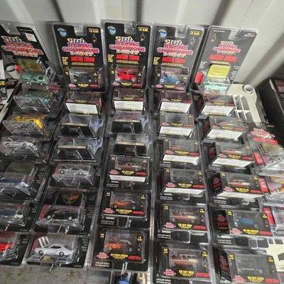 8510 • new!!! (38) racing champion mint die cast cars