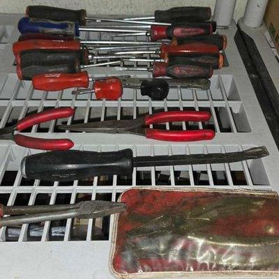 Sale Photo Thumbnail #229: 9054 • flathead screwdrivers, needle nose pliers & more