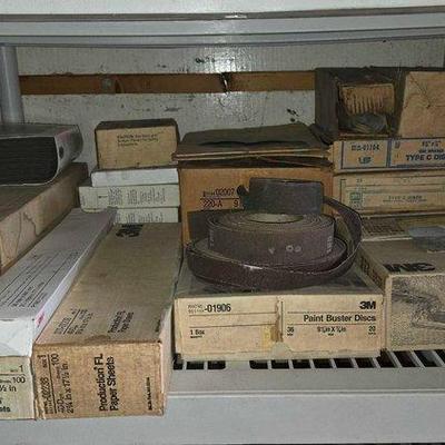 Sale Photo Thumbnail #211: 9018 • coated abrasive sheets, tyle c disc & more