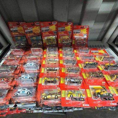 8532 • new!!! (36) racing champions stock rods die cast cars