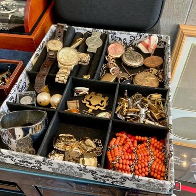 Sale Photo Thumbnail #164