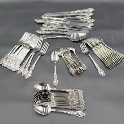 14 Piece Oneida Community Stainless Silverware Set 
