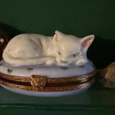 Sale Photo Thumbnail #33