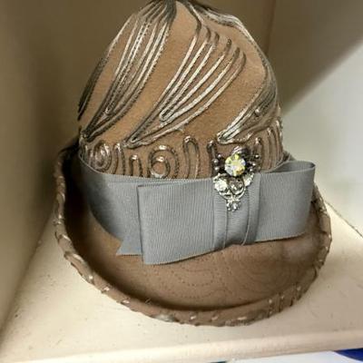 Sale Photo Thumbnail #537