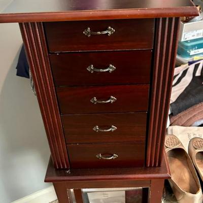 Sale Photo Thumbnail #29
