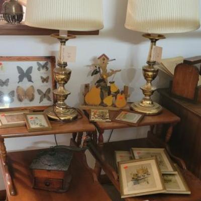 Sale Photo Thumbnail #17: More Step Tables and Lamps