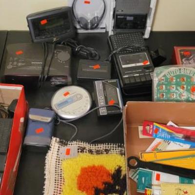 Sale Photo Thumbnail #77: Room #3 Vintage electronics 