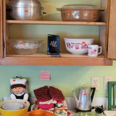 Sale Photo Thumbnail #45: Vintage Kitchen 