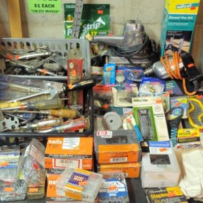 Sale Photo Thumbnail #111: Tools