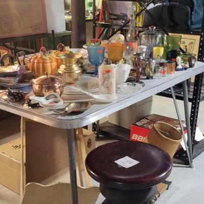 Sale Photo Thumbnail #127: Piano Stool and Glasware 