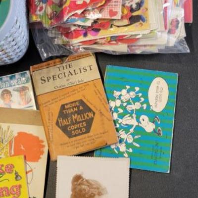 Sale Photo Thumbnail #213: Vintage Valentines 
