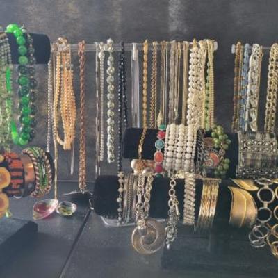 Sale Photo Thumbnail #211: Costume Jewelry