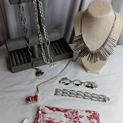 Silver Tone Jewelry 