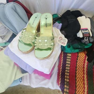 Women's Sweatshirts, Shoes Size 11, Gloves, Etc