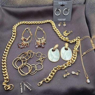 Earrings,  Bracelet & Necklaces 