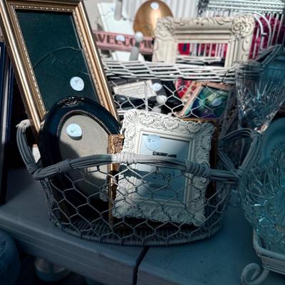 Sale Photo Thumbnail #488